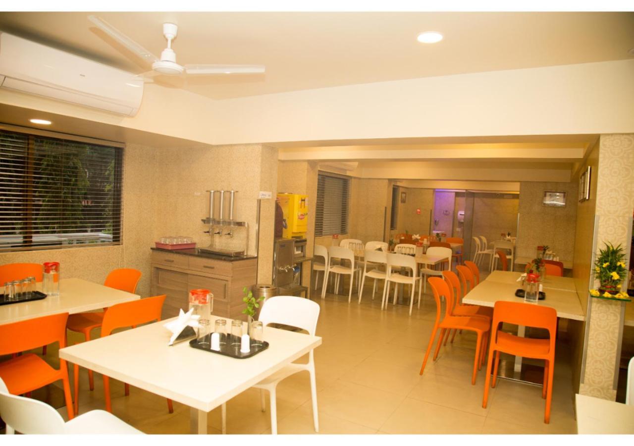 Ashok Deluxe Apartments, Marol Andheri East Mumbai Dış mekan fotoğraf